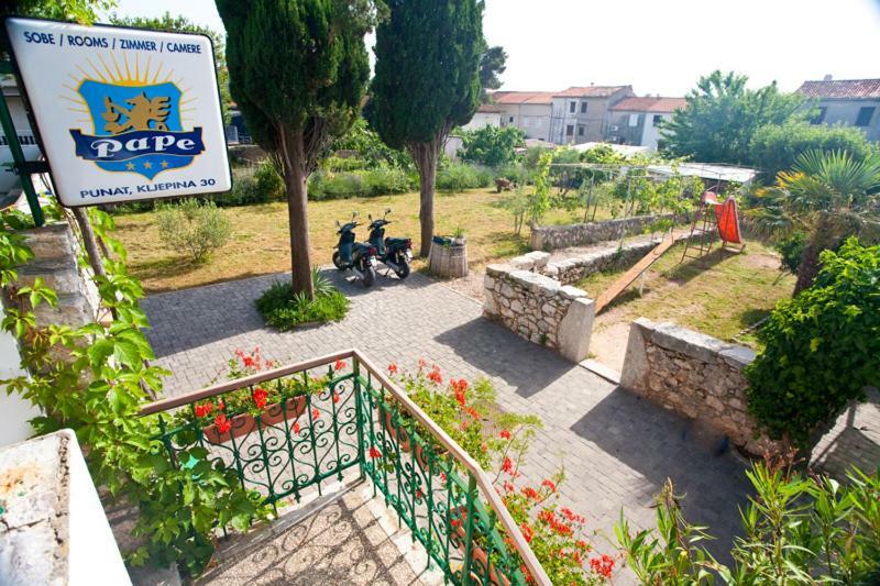 Pape Punat Apartmani I Sobe Kültér fotó